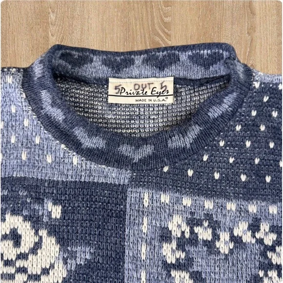 Vintage 90s Pirate Eyes Blue Patchwork Heart Knit Sweater Oversized Made in USA - Picture 8 of 8
